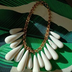Vintage Miriam Haskell Gold and Cream Teardrop Necklace Like New!